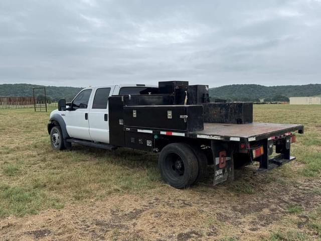 Image of Ford F-450 equipment image 2