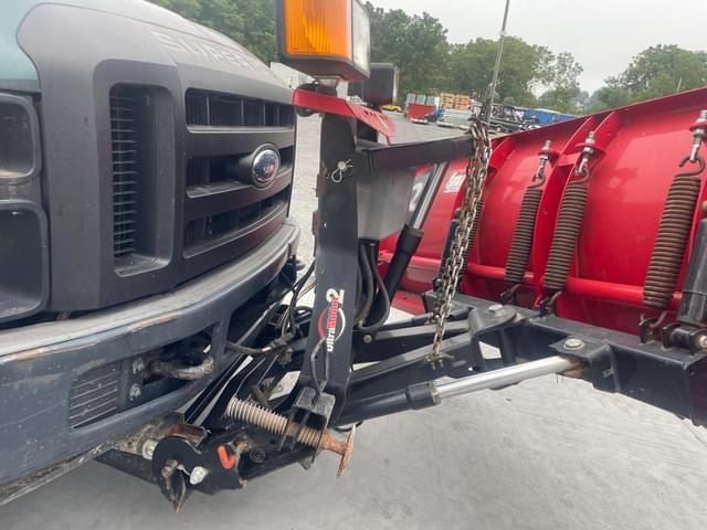 Image of Ford F-450 equipment image 2