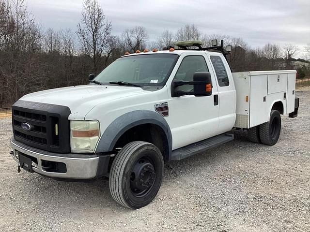 Image of Ford F-450 equipment image 1