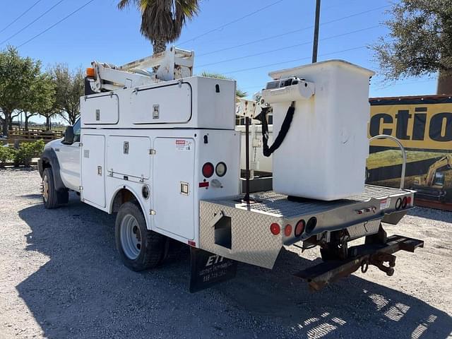 Image of Ford F-450 equipment image 1