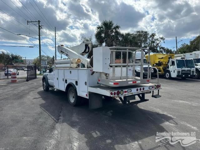 Image of Ford F-550 equipment image 1