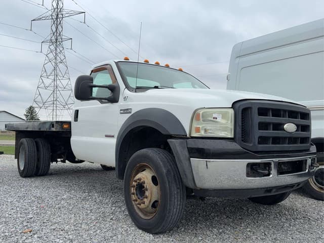 Image of Ford F-550 equipment image 2