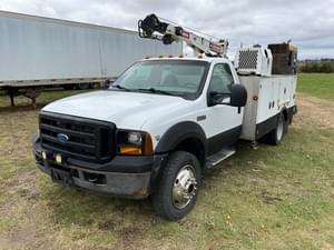 2007 Ford F-550 Image