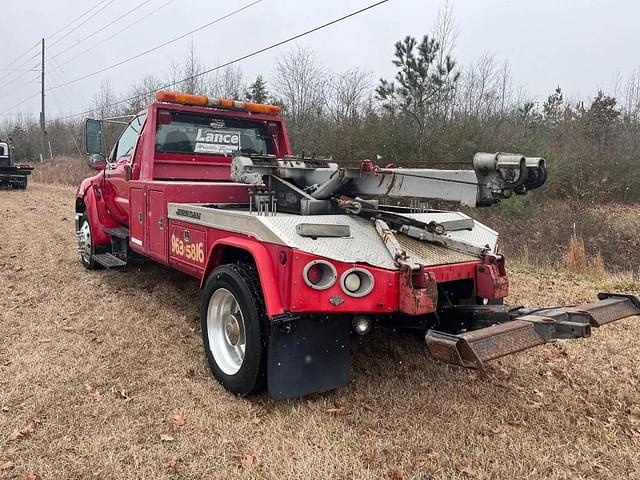 Image of Ford F-650 equipment image 1