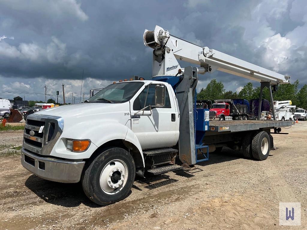 Image of Ford F-750 Primary image