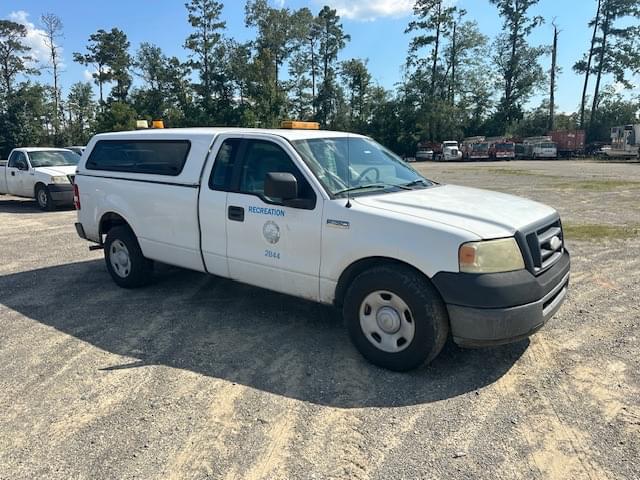 Image of Ford F-150 equipment image 1
