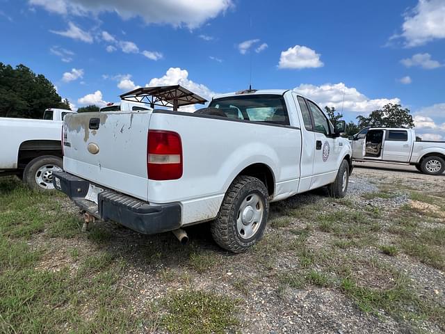 Image of Ford F-150 equipment image 2