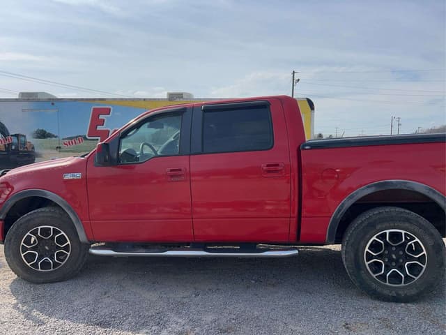 Image of Ford F-150 equipment image 2