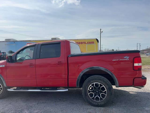 Image of Ford F-150 equipment image 1