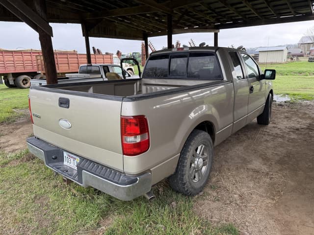 Image of Ford F-150 equipment image 2