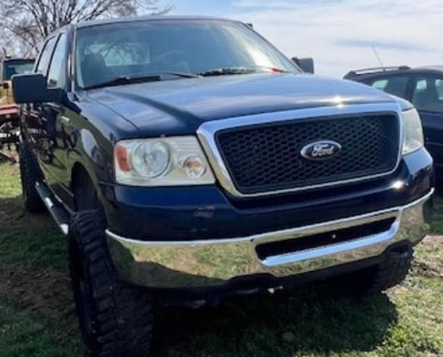 Image of Ford F-150 equipment image 4