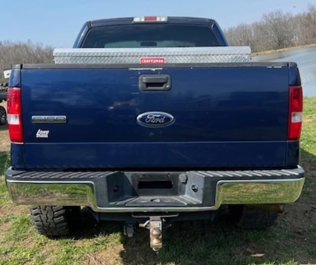 Image of Ford F-150 equipment image 2