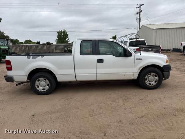 Image of Ford F-150 equipment image 3