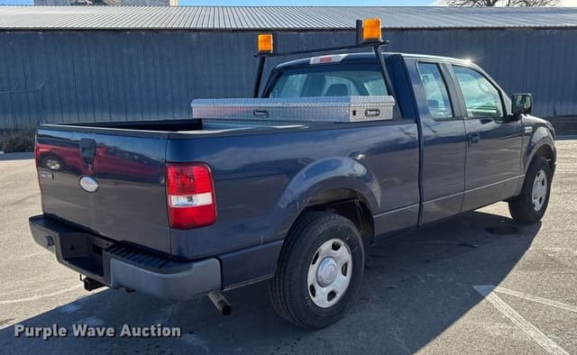 Image of Ford F-150 equipment image 4