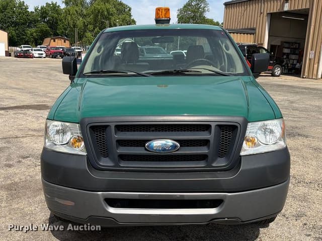 Image of Ford F-150 equipment image 1