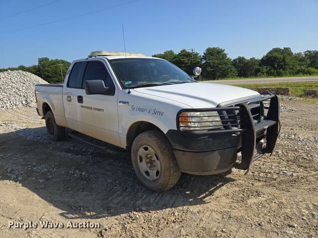 Image of Ford F-150 equipment image 2