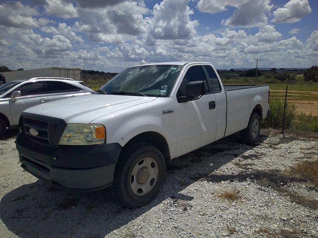 Image of Ford F-150 Image 0