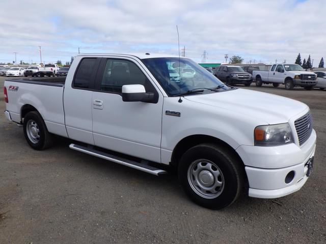 Image of Ford F-150 equipment image 1