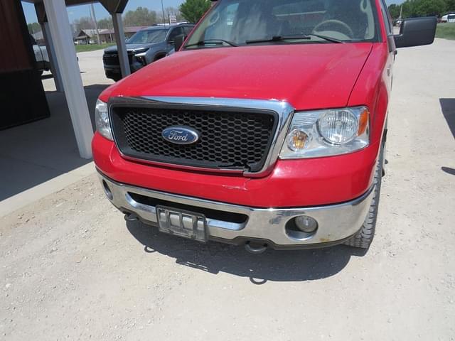 Image of Ford F-150 equipment image 1