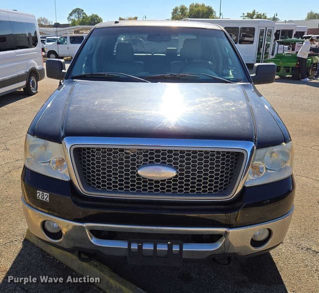 Image of Ford F-150 equipment image 1