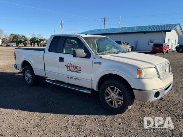 Image of Ford F-150 equipment image 4