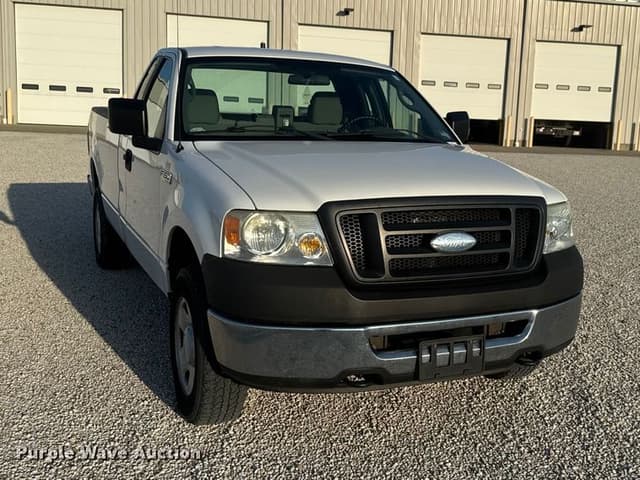 Image of Ford F-150 equipment image 1
