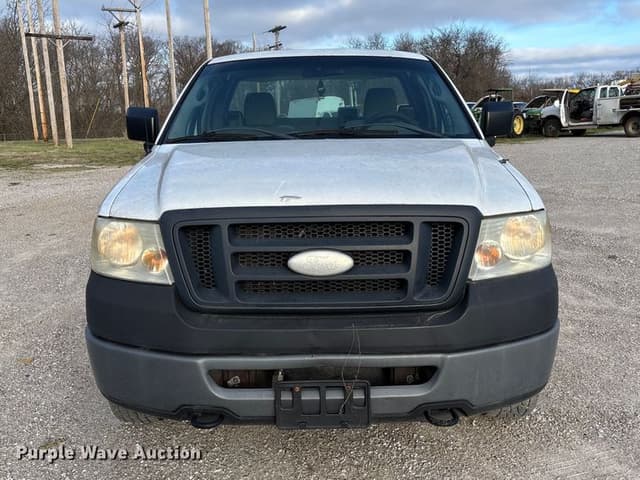 Image of Ford F-150 equipment image 1