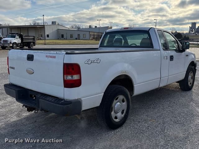 Image of Ford F-150 equipment image 4
