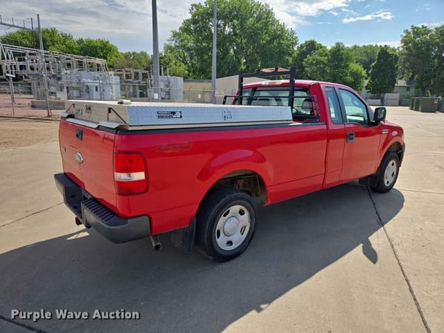 Image of Ford F-150 equipment image 4