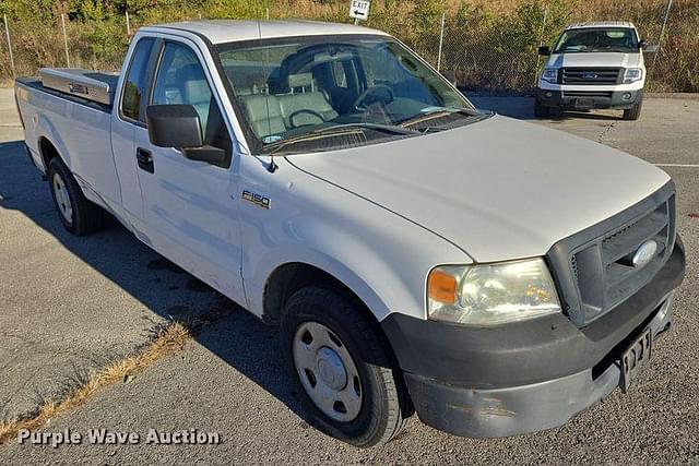 Image of Ford F-150 equipment image 2