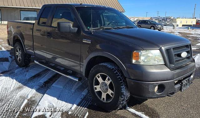 Image of Ford F-150 equipment image 2