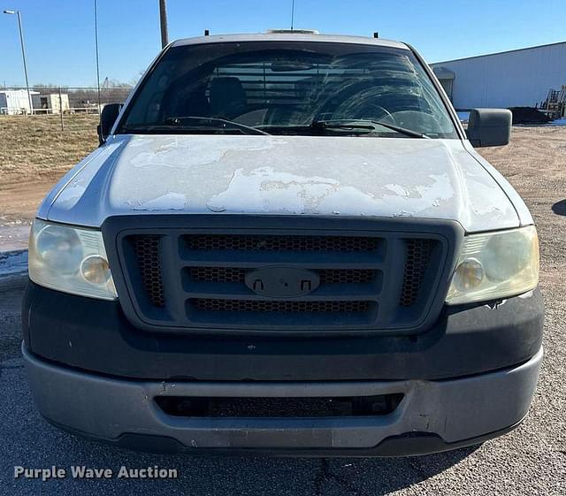 Image of Ford F-150 equipment image 1