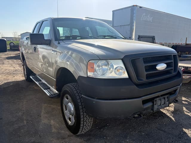 Image of Ford F-150 equipment image 2