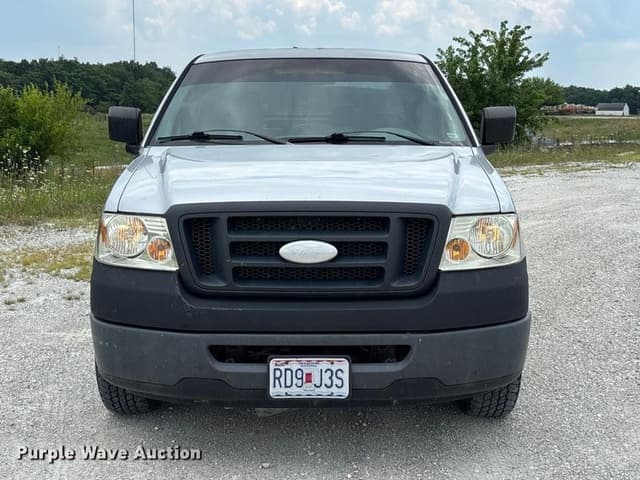 Image of Ford F-150 equipment image 1