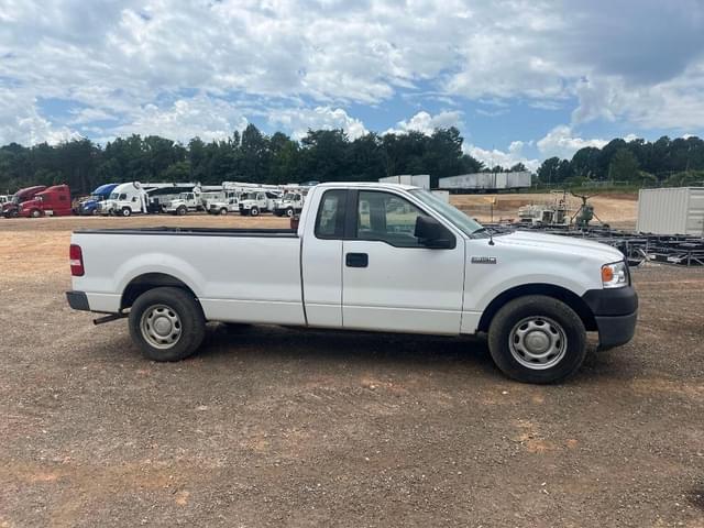 Image of Ford F-150 equipment image 2
