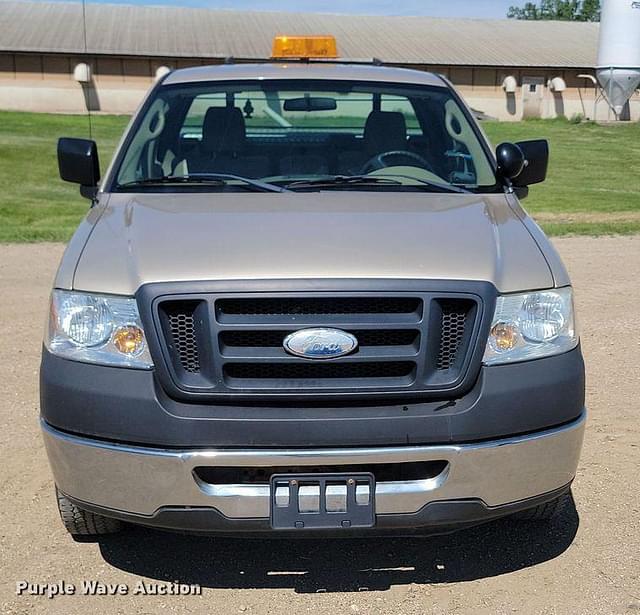 Image of Ford F-150 equipment image 1