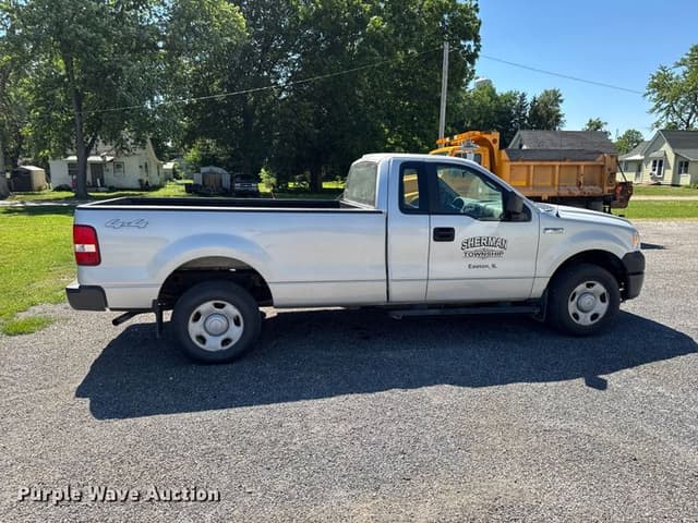 Image of Ford F-150 equipment image 3