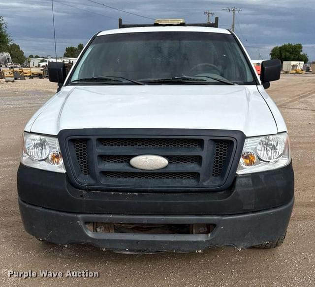 Image of Ford F-150 equipment image 1