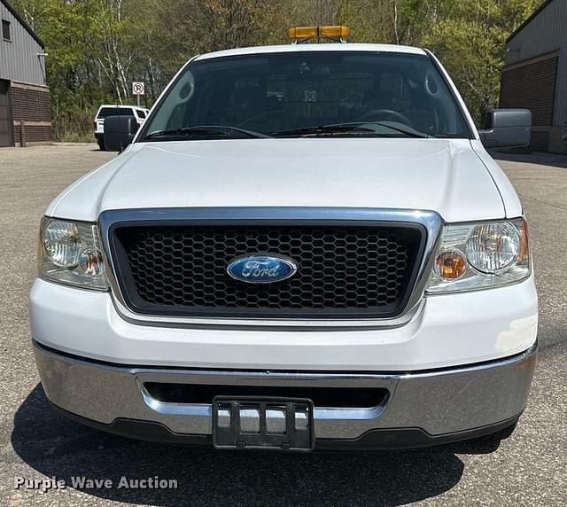 Image of Ford F-150 equipment image 1