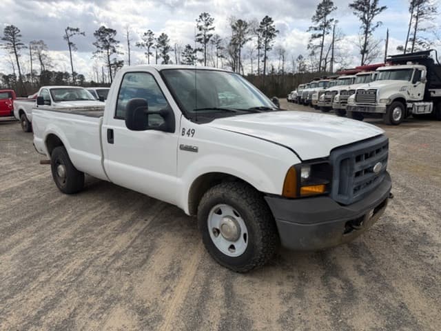 Image of Ford F-250 equipment image 1