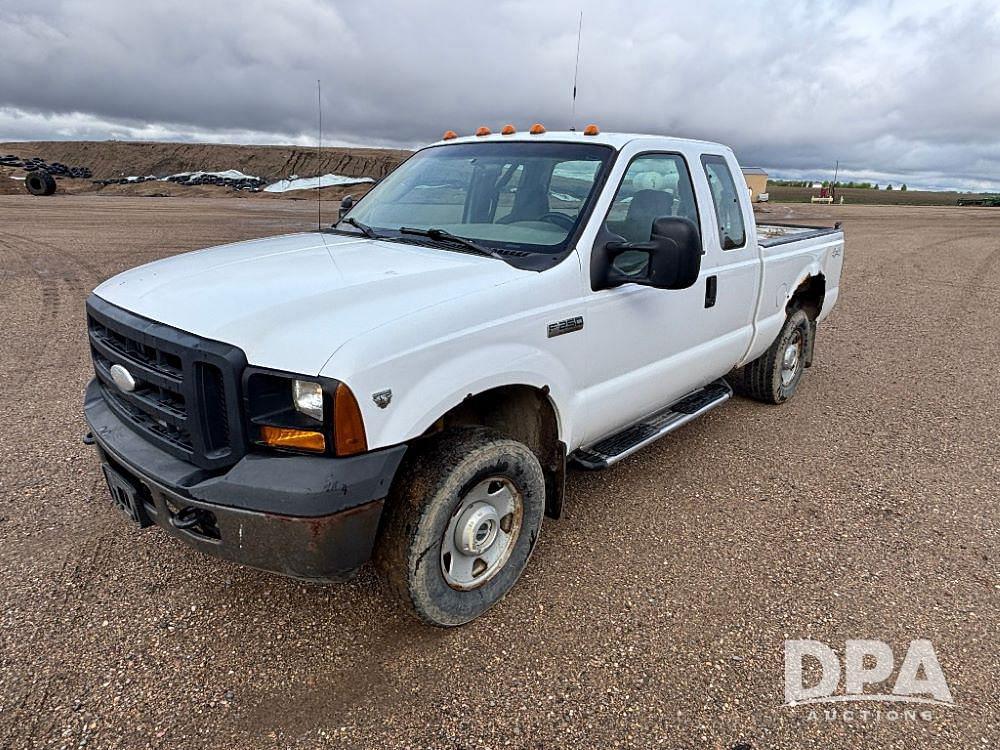 Image of Ford F-250 Primary image