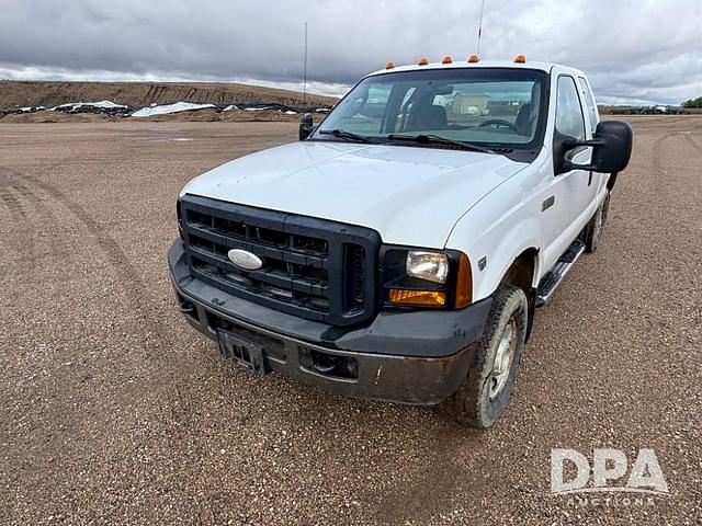 Image of Ford F-250 equipment image 1