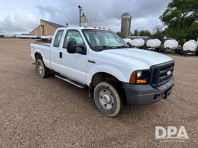 Image of Ford F-250 equipment image 4