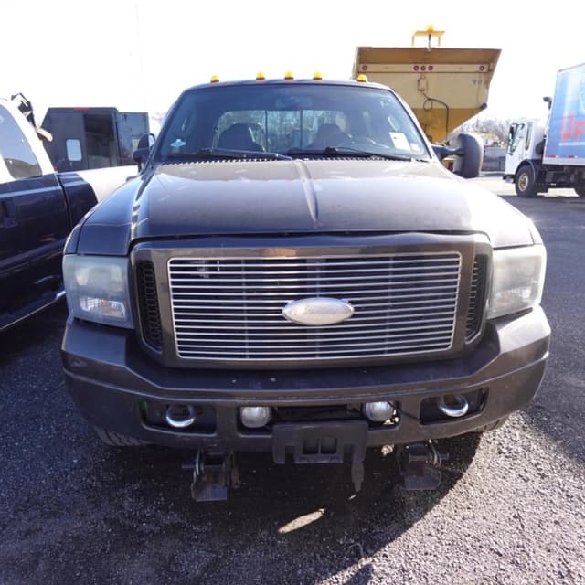 Image of Ford F-250 equipment image 1