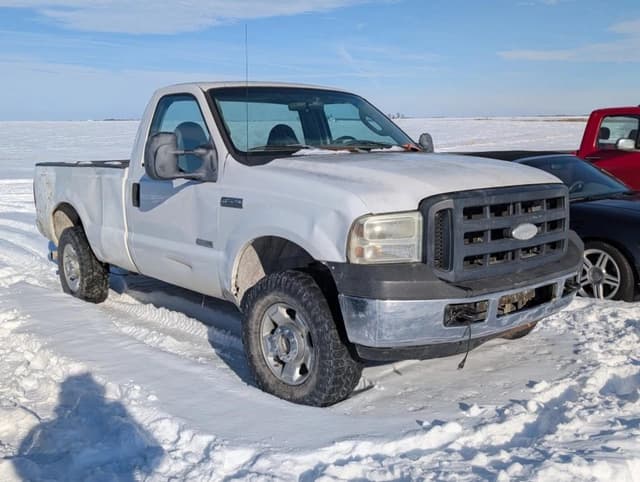Image of Ford F-250 equipment image 1
