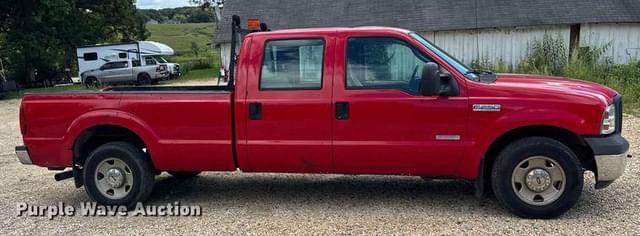 Image of Ford F-250 equipment image 3