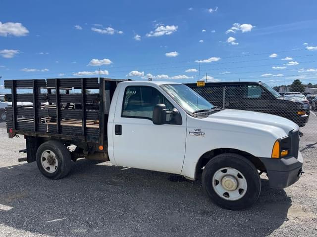 Image of Ford F-250 equipment image 3