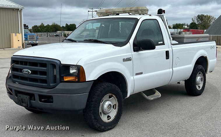 Image of Ford F-250 Primary image