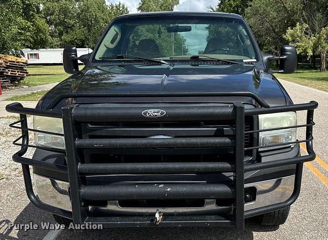 Image of Ford F-250 equipment image 1