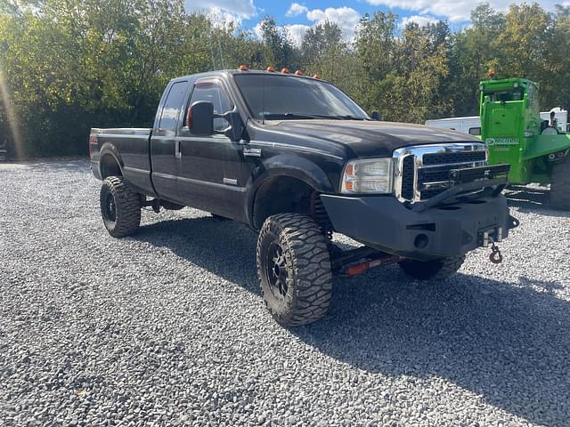 Image of Ford F-250 equipment image 1